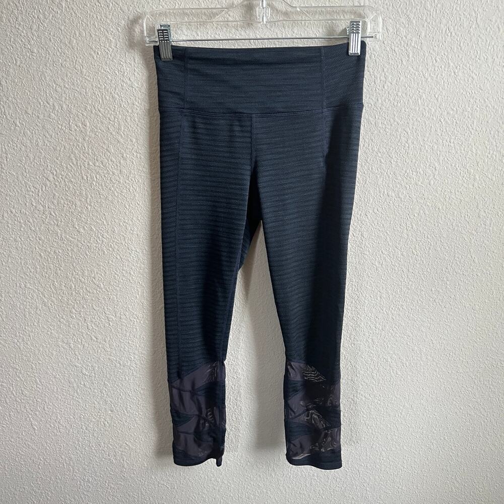 Athleta Navy Blue Chaturanga Capri Mesh Ankle Leggings Women's XS Mid Rise Crop